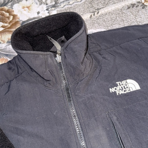 THE NORTH FACE WOMENS JACKET - Picture 2 of 6